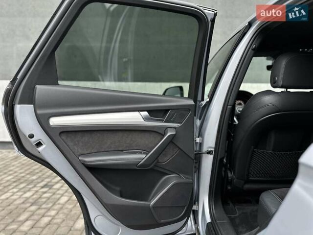 Серый Ауди Ку 5, объемом двигателя 1.97 л и пробегом 165 тыс. км за 34500 $, фото 30 на Automoto.ua