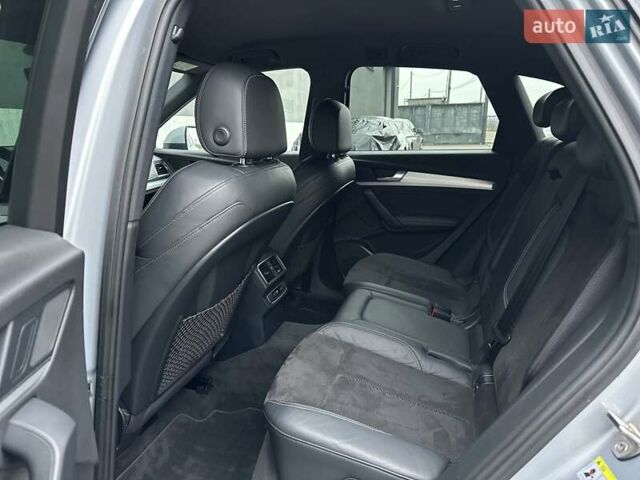 Серый Ауди Ку 5, объемом двигателя 1.97 л и пробегом 165 тыс. км за 34500 $, фото 31 на Automoto.ua