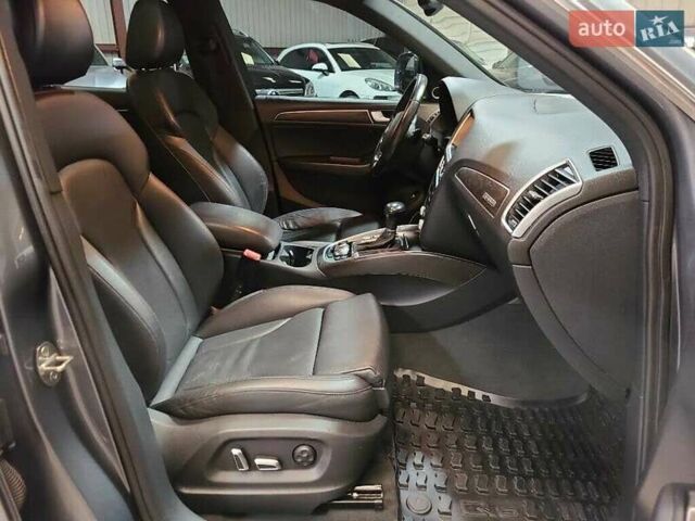 Серый Ауди Ку 5, объемом двигателя 1.98 л и пробегом 113 тыс. км за 3000 $, фото 23 на Automoto.ua