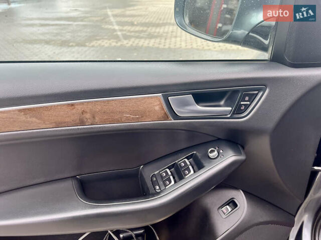 Серый Ауди Ку 5, объемом двигателя 1.98 л и пробегом 277 тыс. км за 15500 $, фото 18 на Automoto.ua