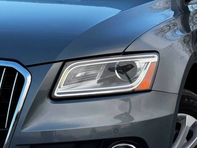 Серый Ауди Ку 5, объемом двигателя 0 л и пробегом 184 тыс. км за 15300 $, фото 2 на Automoto.ua