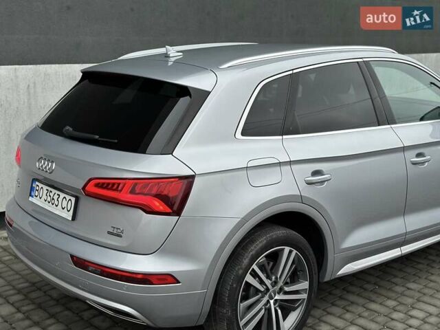 Серый Ауди Ку 5, объемом двигателя 1.97 л и пробегом 165 тыс. км за 34500 $, фото 9 на Automoto.ua