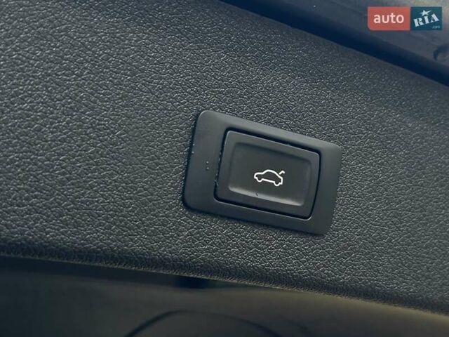 Серый Ауди Ку 5, объемом двигателя 1.98 л и пробегом 134 тыс. км за 18450 $, фото 15 на Automoto.ua