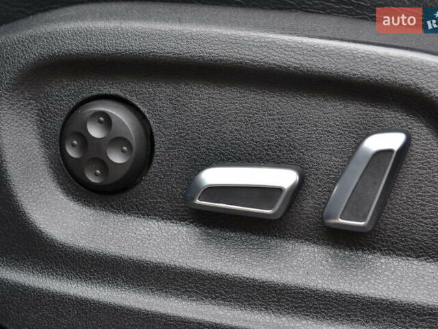 Серый Ауди Ку 5, объемом двигателя 1.98 л и пробегом 183 тыс. км за 15750 $, фото 45 на Automoto.ua