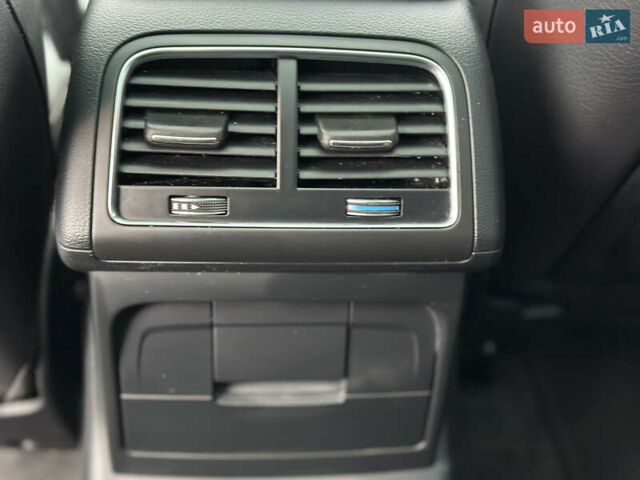 Серый Ауди Ку 5, объемом двигателя 2 л и пробегом 188 тыс. км за 15900 $, фото 55 на Automoto.ua