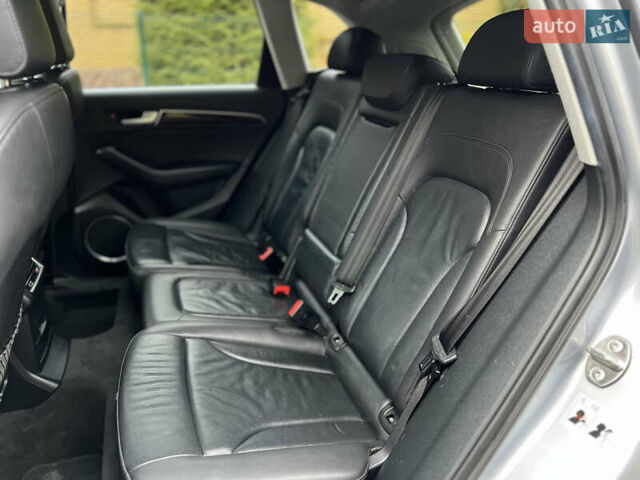 Сірий Ауді Ку 5, об'ємом двигуна 2 л та пробігом 128 тис. км за 15250 $, фото 13 на Automoto.ua