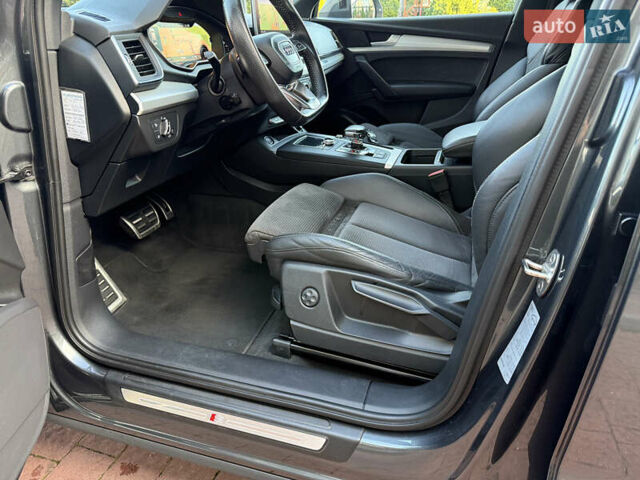 Серый Ауди Ку 5, объемом двигателя 1.97 л и пробегом 235 тыс. км за 32600 $, фото 49 на Automoto.ua