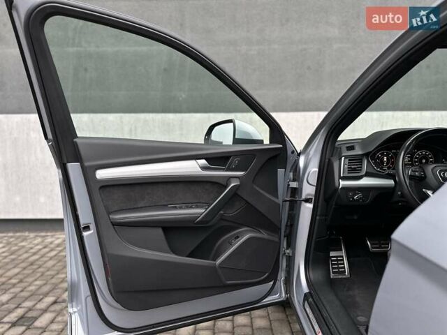 Серый Ауди Ку 5, объемом двигателя 1.97 л и пробегом 165 тыс. км за 34500 $, фото 27 на Automoto.ua