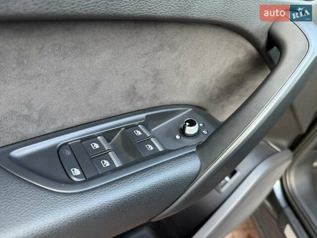 Серый Ауди Ку 5, объемом двигателя 1.97 л и пробегом 235 тыс. км за 32600 $, фото 47 на Automoto.ua