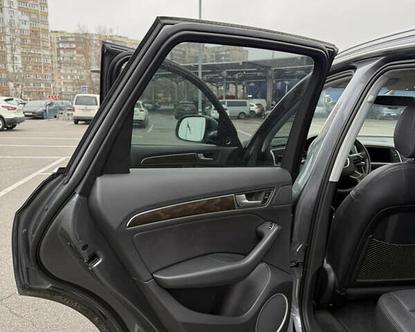 Серый Ауди Ку 5, объемом двигателя 1.98 л и пробегом 89 тыс. км за 20500 $, фото 14 на Automoto.ua