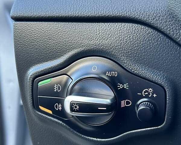 Серый Ауди Ку 5, объемом двигателя 2 л и пробегом 227 тыс. км за 17100 $, фото 29 на Automoto.ua