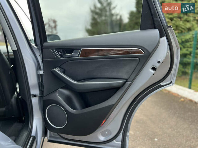 Сірий Ауді Ку 5, об'ємом двигуна 2 л та пробігом 128 тис. км за 15250 $, фото 24 на Automoto.ua