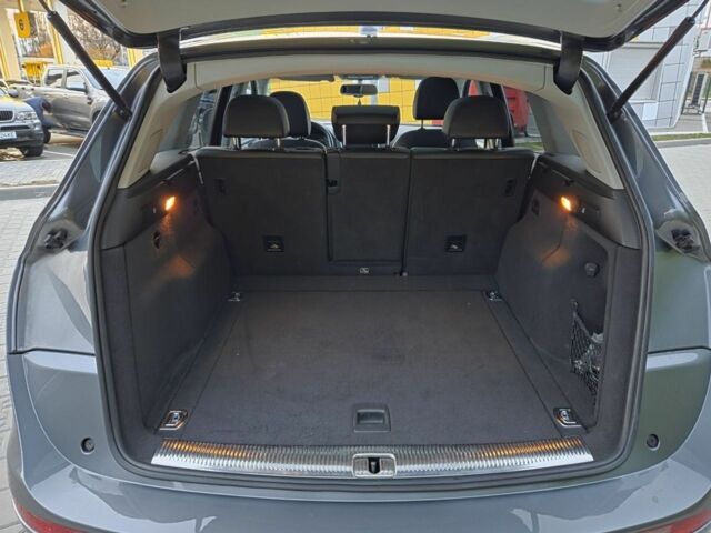 Сірий Ауді Ку 5, об'ємом двигуна 3 л та пробігом 150 тис. км за 22000 $, фото 7 на Automoto.ua