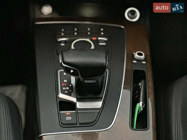 Серый Ауди Ку 5, объемом двигателя 1.98 л и пробегом 147 тыс. км за 20200 $, фото 22 на Automoto.ua