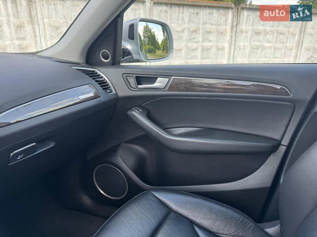 Серый Ауди Ку 5, объемом двигателя 1.98 л и пробегом 125 тыс. км за 18550 $, фото 16 на Automoto.ua