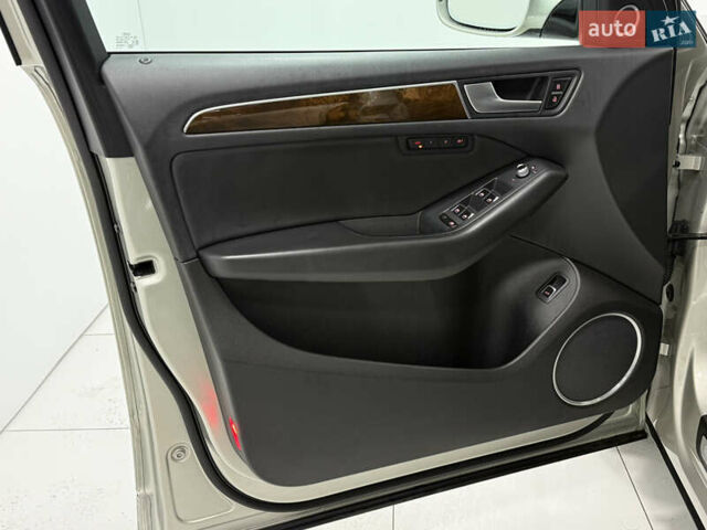 Серый Ауди Ку 5, объемом двигателя 1.98 л и пробегом 265 тыс. км за 15800 $, фото 19 на Automoto.ua