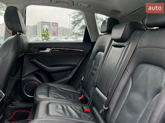 Серый Ауди Ку 5, объемом двигателя 1.98 л и пробегом 82 тыс. км за 18650 $, фото 22 на Automoto.ua