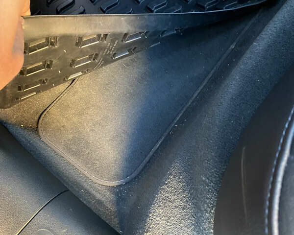 Серый Ауди Ку 5, объемом двигателя 2 л и пробегом 165 тыс. км за 15900 $, фото 29 на Automoto.ua