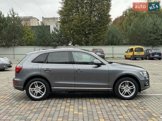 Сірий Ауді Ку 5, об'ємом двигуна 2 л та пробігом 139 тис. км за 16999 $, фото 11 на Automoto.ua