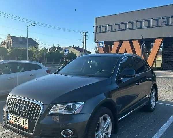 Серый Ауди Ку 5, объемом двигателя 2 л и пробегом 134 тыс. км за 14000 $, фото 2 на Automoto.ua