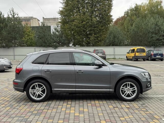 Сірий Ауді Ку 5, об'ємом двигуна 2 л та пробігом 139 тис. км за 16999 $, фото 11 на Automoto.ua