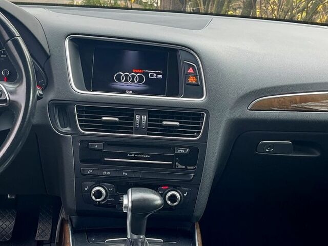 Сірий Ауді Ку 5, об'ємом двигуна 2 л та пробігом 98 тис. км за 17500 $, фото 11 на Automoto.ua