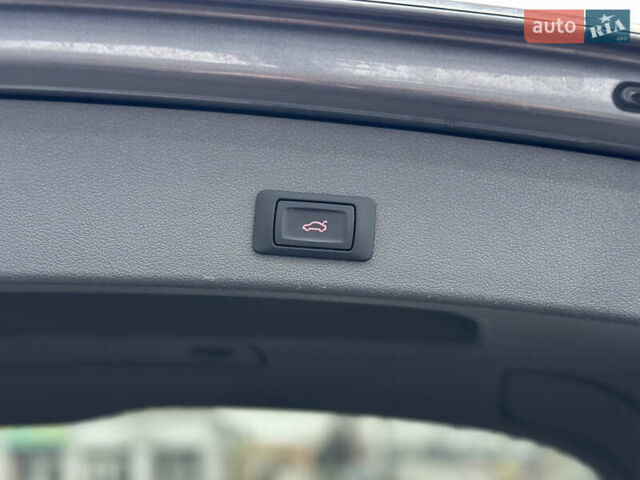 Серый Ауди Ку 5, объемом двигателя 2 л и пробегом 168 тыс. км за 15900 $, фото 58 на Automoto.ua