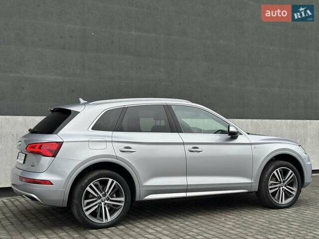 Серый Ауди Ку 5, объемом двигателя 1.97 л и пробегом 165 тыс. км за 34500 $, фото 22 на Automoto.ua