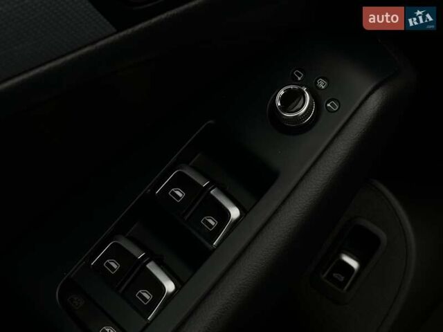 Сірий Ауді Ку 5, об'ємом двигуна 1.98 л та пробігом 148 тис. км за 18450 $, фото 28 на Automoto.ua