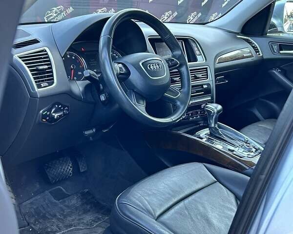 Сірий Ауді Ку 5, об'ємом двигуна 2 л та пробігом 227 тис. км за 17100 $, фото 27 на Automoto.ua