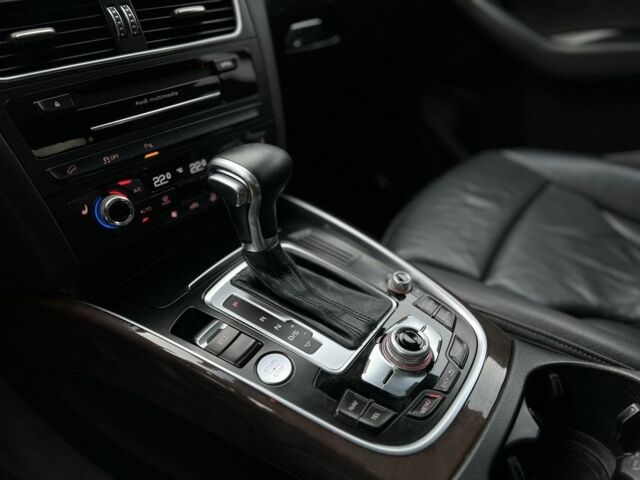 Серый Ауди Ку 5, объемом двигателя 2 л и пробегом 151 тыс. км за 14650 $, фото 7 на Automoto.ua