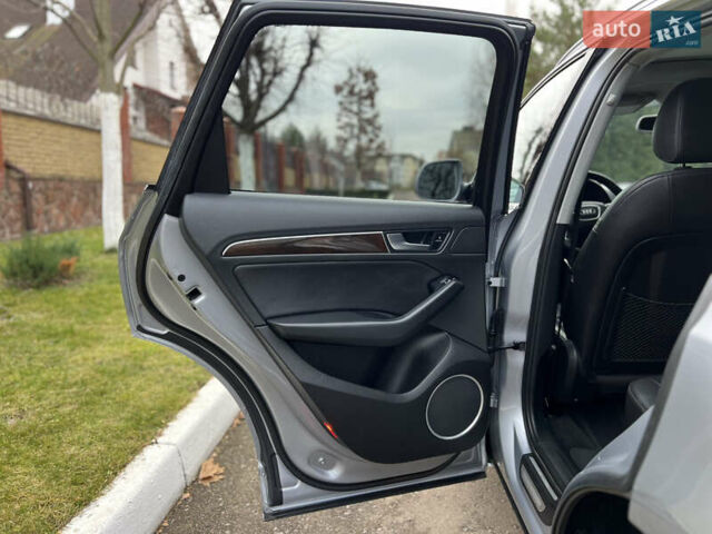 Серый Ауди Ку 5, объемом двигателя 2 л и пробегом 151 тыс. км за 14800 $, фото 65 на Automoto.ua