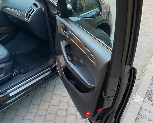 Серый Ауди Ку 5, объемом двигателя 2 л и пробегом 165 тыс. км за 15900 $, фото 42 на Automoto.ua