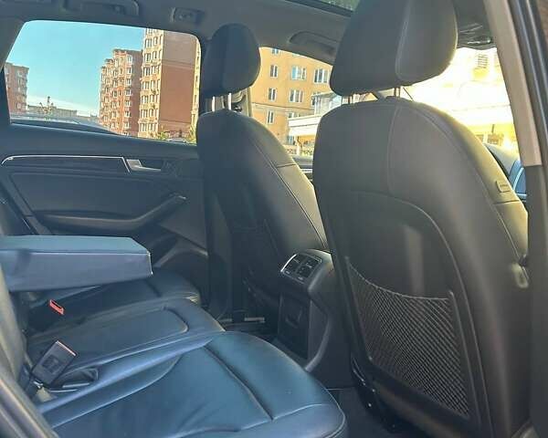 Сірий Ауді Ку 5, об'ємом двигуна 1.98 л та пробігом 129 тис. км за 19900 $, фото 6 на Automoto.ua