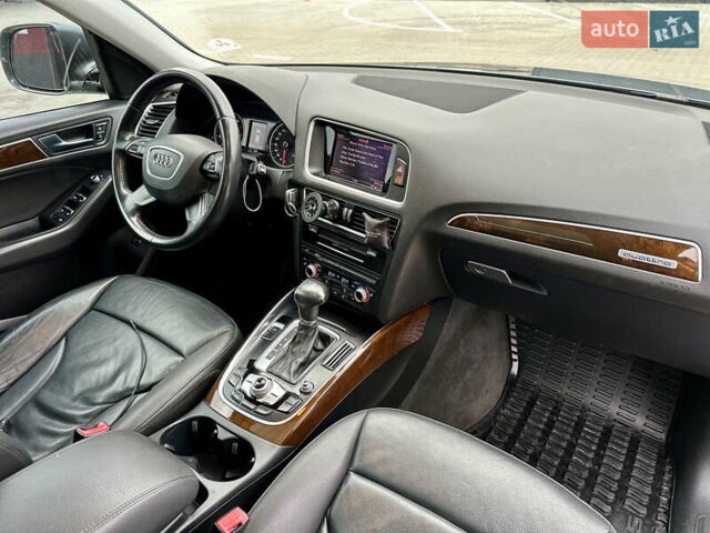 Сірий Ауді Ку 5, об'ємом двигуна 1.98 л та пробігом 160 тис. км за 15800 $, фото 23 на Automoto.ua