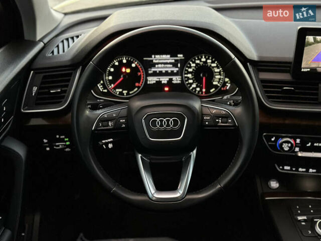 Серый Ауди Ку 5, объемом двигателя 1.98 л и пробегом 147 тыс. км за 20200 $, фото 19 на Automoto.ua