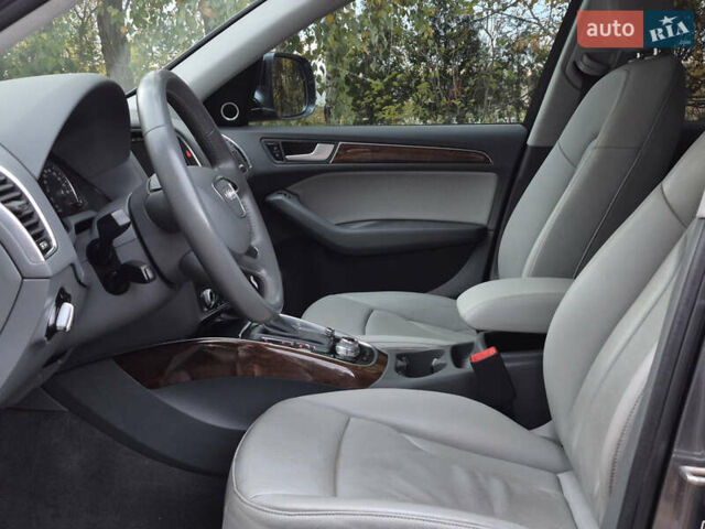 Ауди Ку 5 2016 в Львове на Automoto.ua Серый Ауди Ку 5, объемом двигателя 2 л и пробегом 132 тыс. км за 18000 $, фото 14 на Automoto.ua