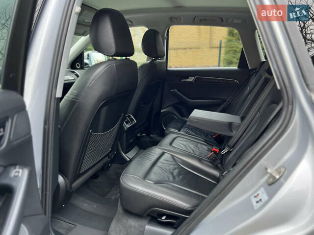 Сірий Ауді Ку 5, об'ємом двигуна 2 л та пробігом 151 тис. км за 14699 $, фото 63 на Automoto.ua