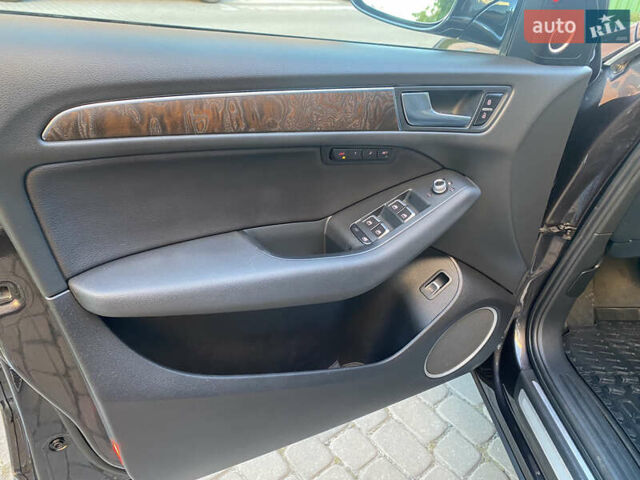 Серый Ауди Ку 5, объемом двигателя 2 л и пробегом 165 тыс. км за 15900 $, фото 20 на Automoto.ua