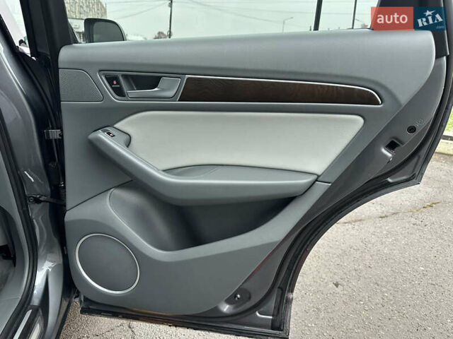 Серый Ауди Ку 5, объемом двигателя 2 л и пробегом 168 тыс. км за 15900 $, фото 65 на Automoto.ua