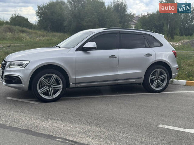 Серый Ауди Ку 5, объемом двигателя 2 л и пробегом 137 тыс. км за 18500 $, фото 2 на Automoto.ua