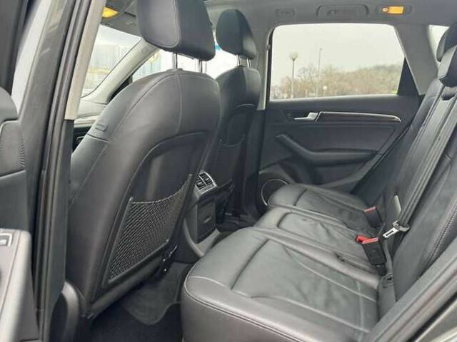 Сірий Ауді Ку 5, об'ємом двигуна 2 л та пробігом 162 тис. км за 11500 $, фото 14 на Automoto.ua