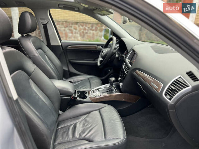 Сірий Ауді Ку 5, об'ємом двигуна 2 л та пробігом 151 тис. км за 14699 $, фото 37 на Automoto.ua