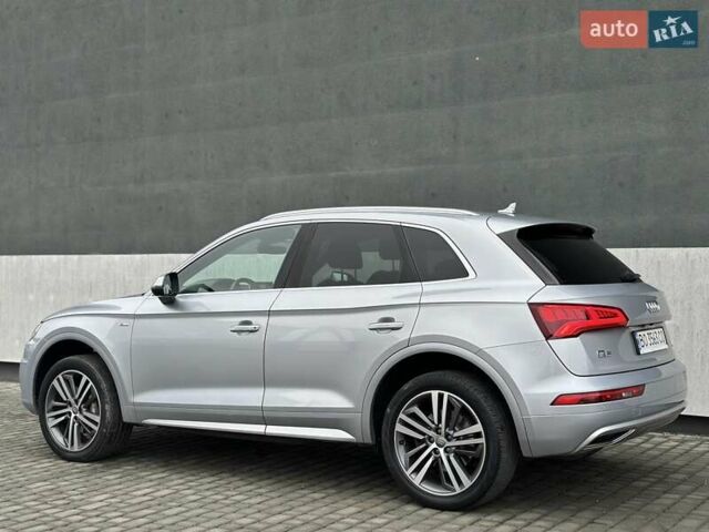 Серый Ауди Ку 5, объемом двигателя 1.97 л и пробегом 165 тыс. км за 34500 $, фото 17 на Automoto.ua