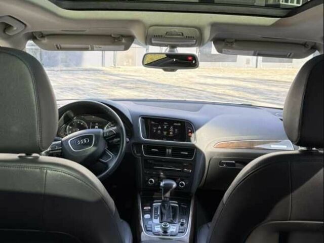 Серый Ауди Ку 5, объемом двигателя 2 л и пробегом 180 тыс. км за 17800 $, фото 5 на Automoto.ua