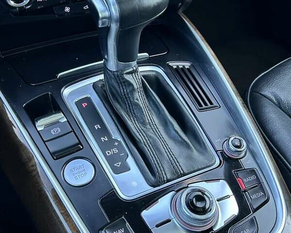 Сірий Ауді Ку 5, об'ємом двигуна 2 л та пробігом 227 тис. км за 17100 $, фото 21 на Automoto.ua