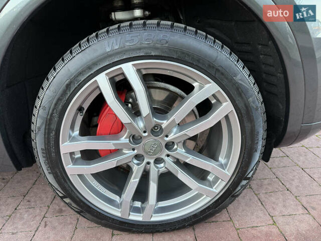 Серый Ауди Ку 5, объемом двигателя 1.97 л и пробегом 235 тыс. км за 32600 $, фото 43 на Automoto.ua