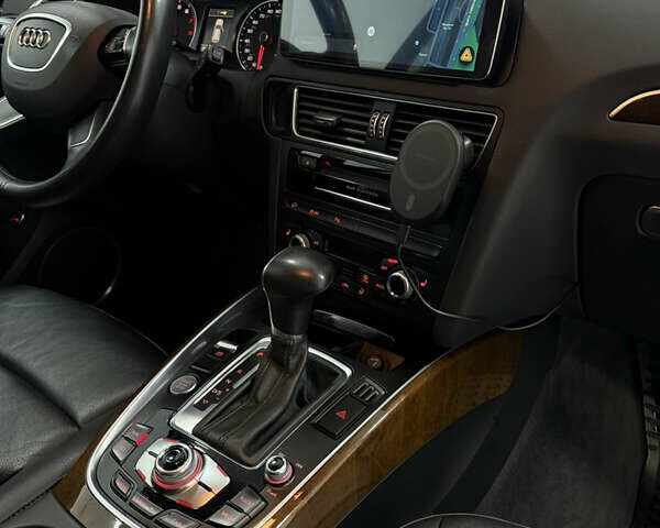 Серый Ауди Ку 5, объемом двигателя 1.98 л и пробегом 265 тыс. км за 15800 $, фото 23 на Automoto.ua