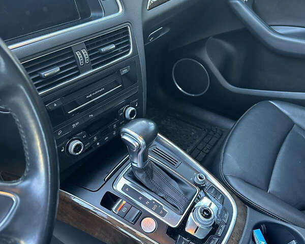 Серый Ауди Ку 5, объемом двигателя 1.98 л и пробегом 99 тыс. км за 18000 $, фото 8 на Automoto.ua