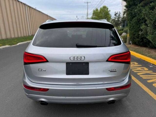 Сірий Ауді Ку 5, об'ємом двигуна 2 л та пробігом 71 тис. км за 5000 $, фото 3 на Automoto.ua